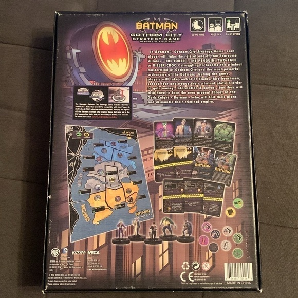 Batman Gotham City Strategy Board Game - Picture 2 of 2